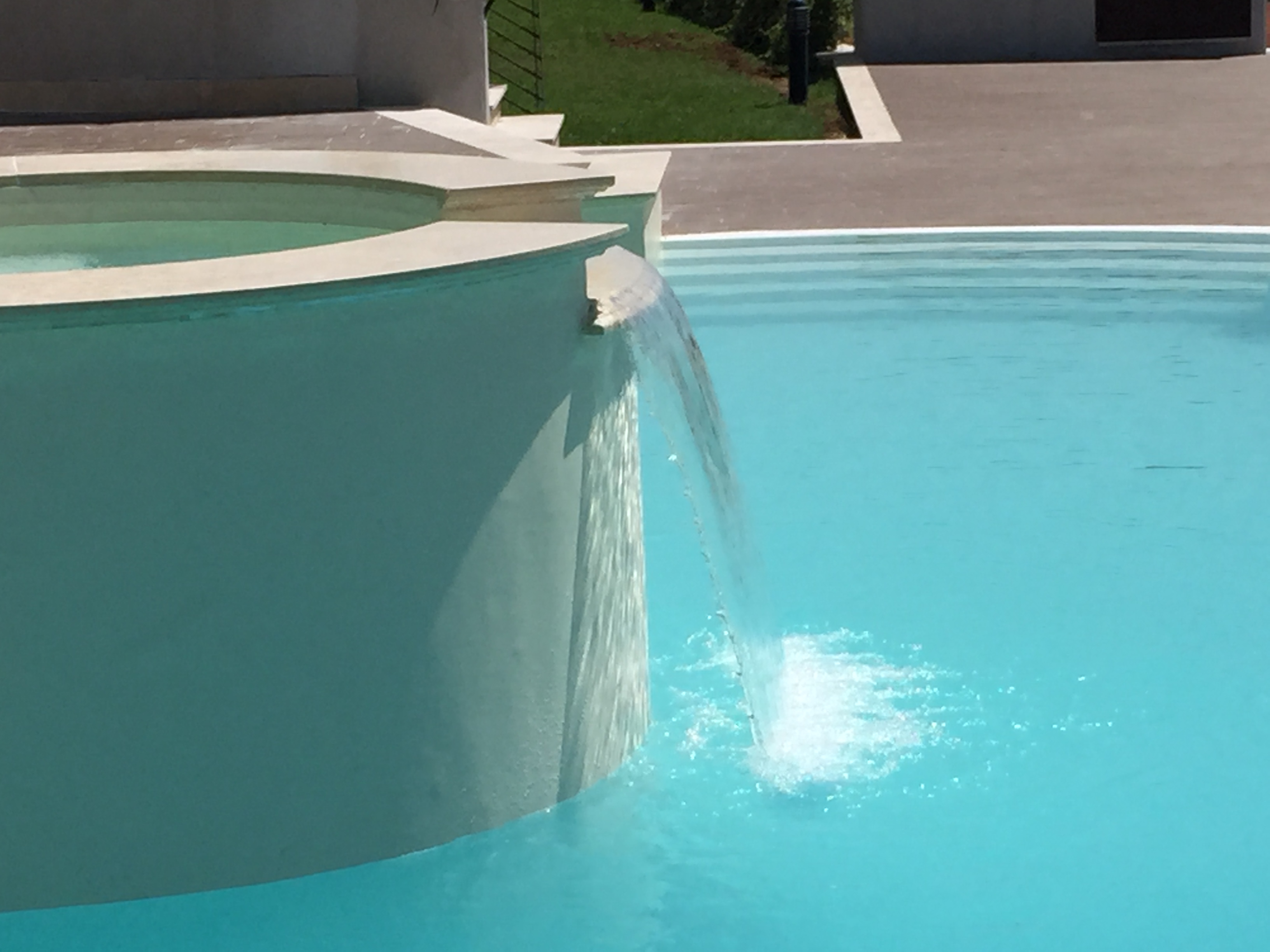 Build & Consulence costruzione piscine