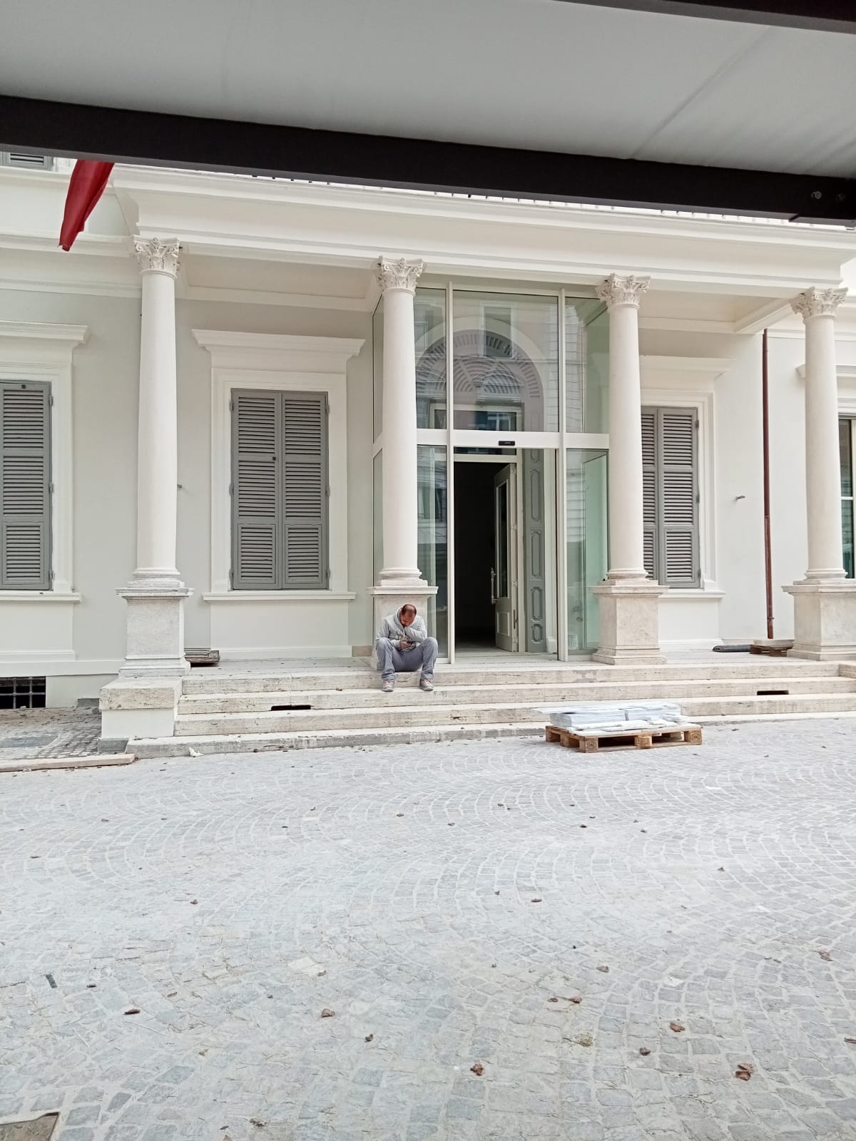 Build & Consulence Ristrutturazione ambasciata Qatar